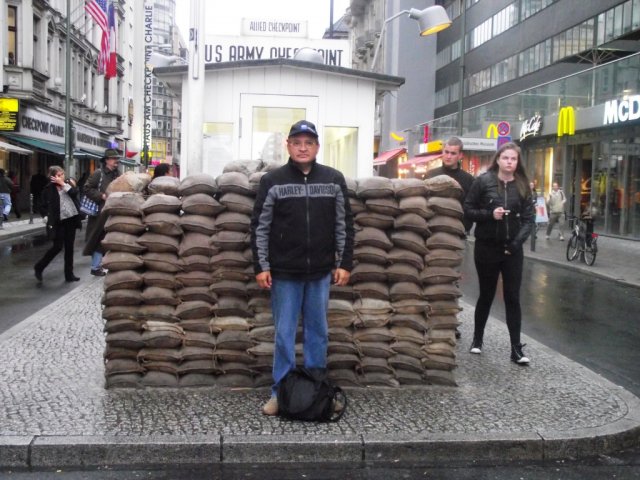 Alemania, Berlin. Checkpoint Charlie. 002